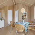 2 Bedroom Awesome In Ferienhaus