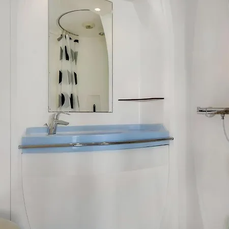 2 Bedroom Awesome In Feriehus Nordenbro Vesteregn
