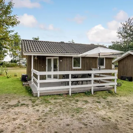 2 Bedroom Awesome In Nordenbro Vesteregn